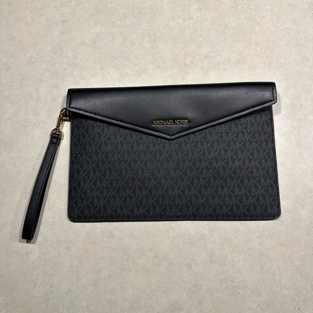 Michael Kors Black Clutch Wristlet